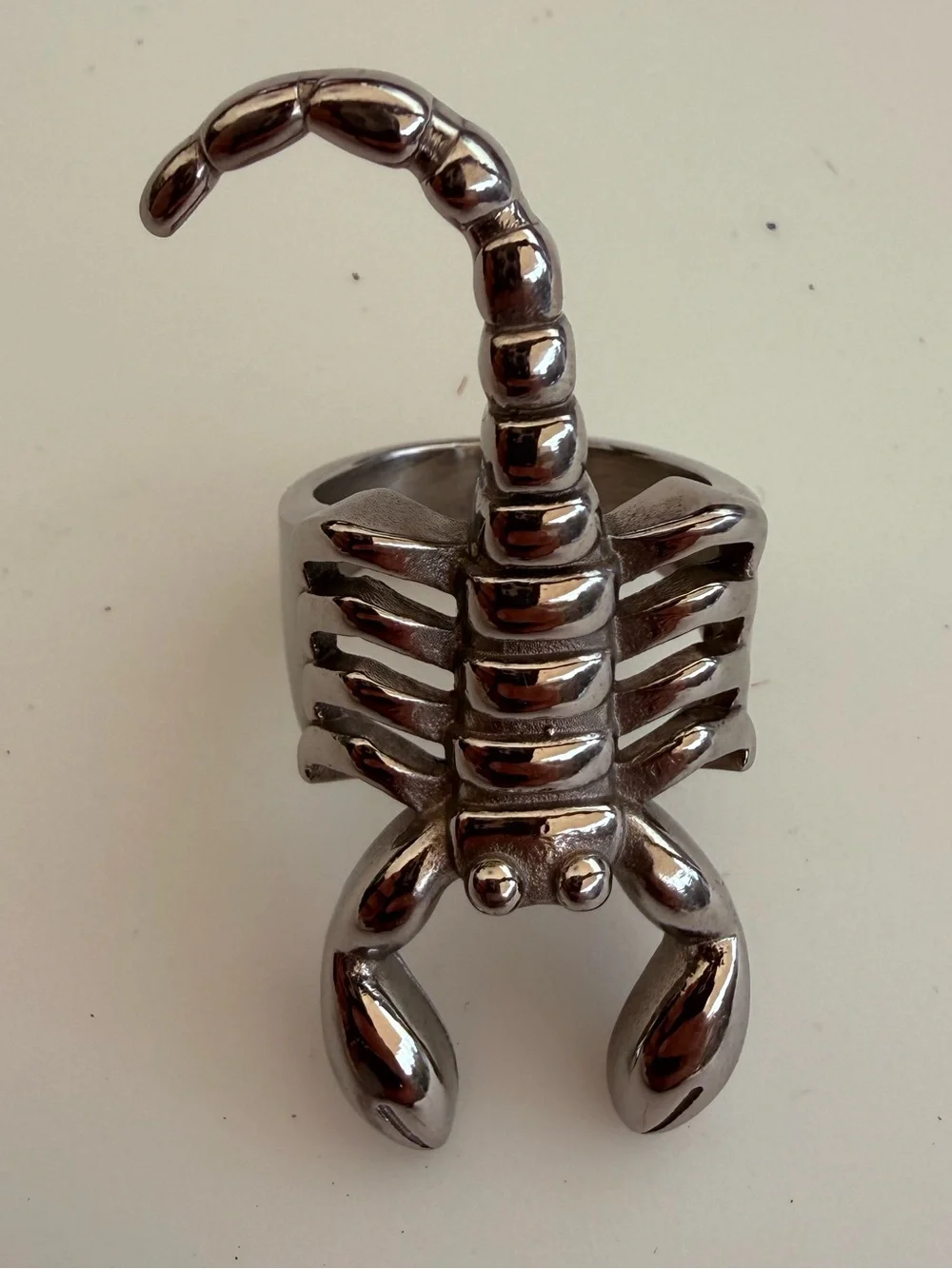 Size 9 Scorpion Statement Ring - Silver Tone